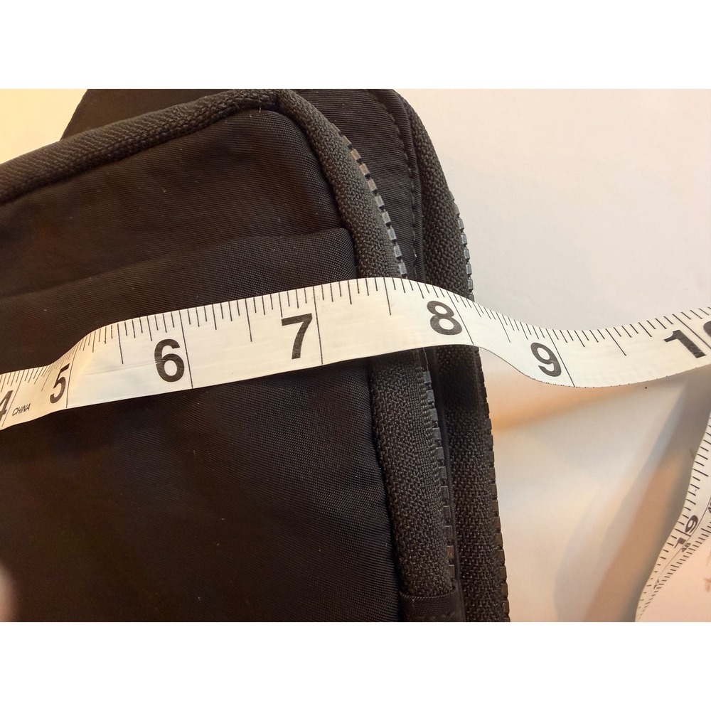 BEIS Sport Sling Bag Black Nylon Crossbody Travel Pack - Picture 7 of 7